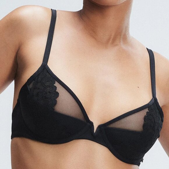 Savage X Fenty Savage Not Sorry Half-Cup Plunge Bra with Lace